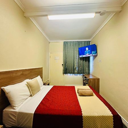 Wattle Tree Motel Cootamundra Exterior photo