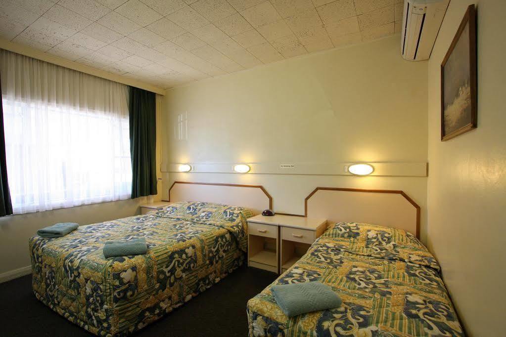 Wattle Tree Motel Cootamundra Exterior photo
